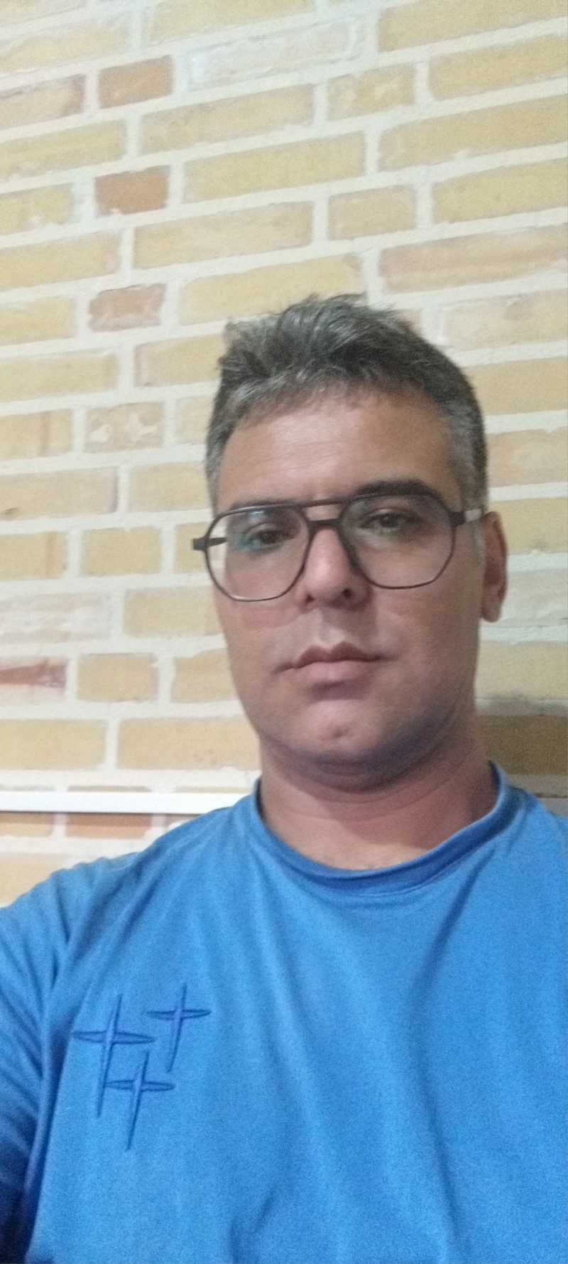 علیرضا ساعتسازی