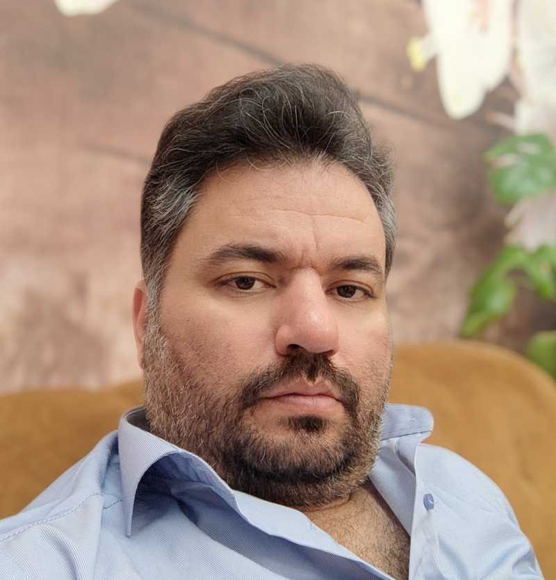 جواد عشرتی