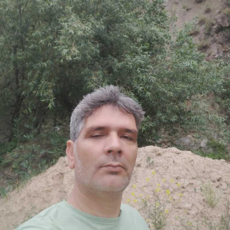 مهدی ریحانبو