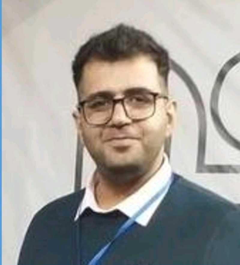 داریوش عکاشه