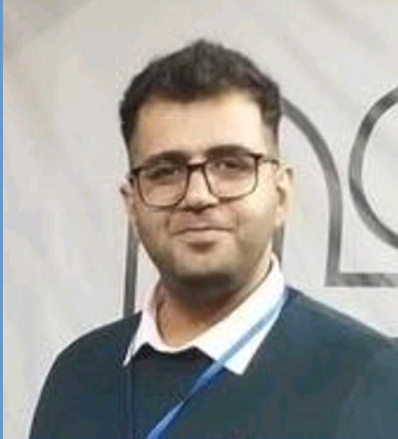 داریوش عکاشه