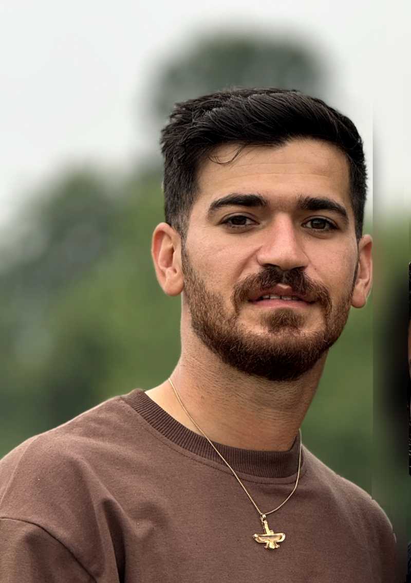 راستین احمدی