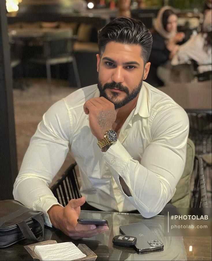 محسن سیرجانی
