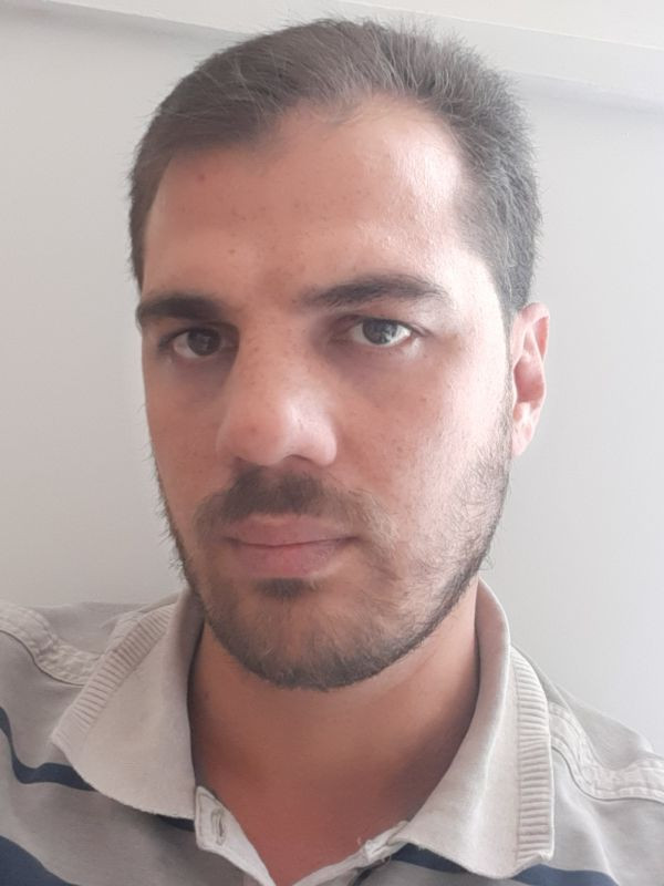 رضا فرج نژاد