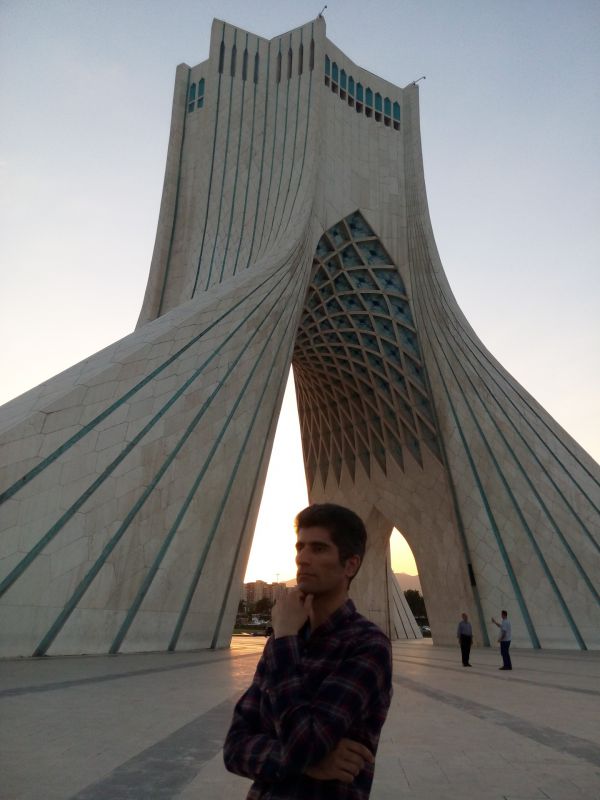 وحید خوشرنگ اصطهباناتی