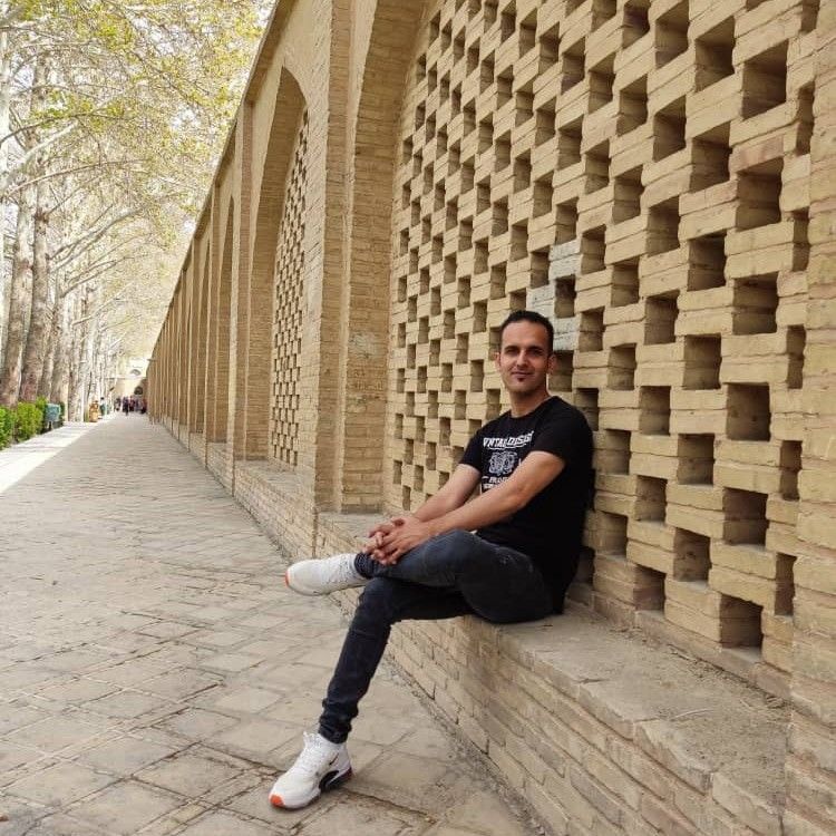 آموزشگاه فرکانس