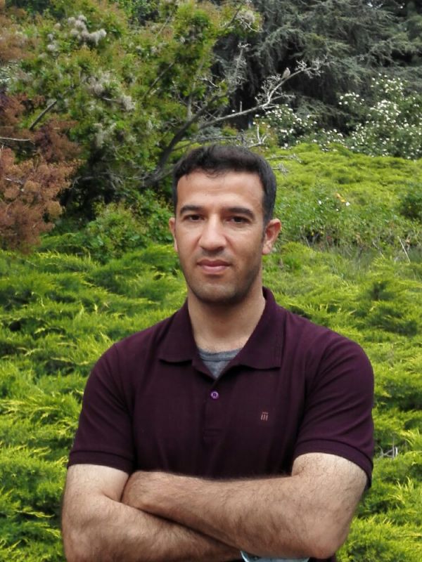 امین احمدی گویا
