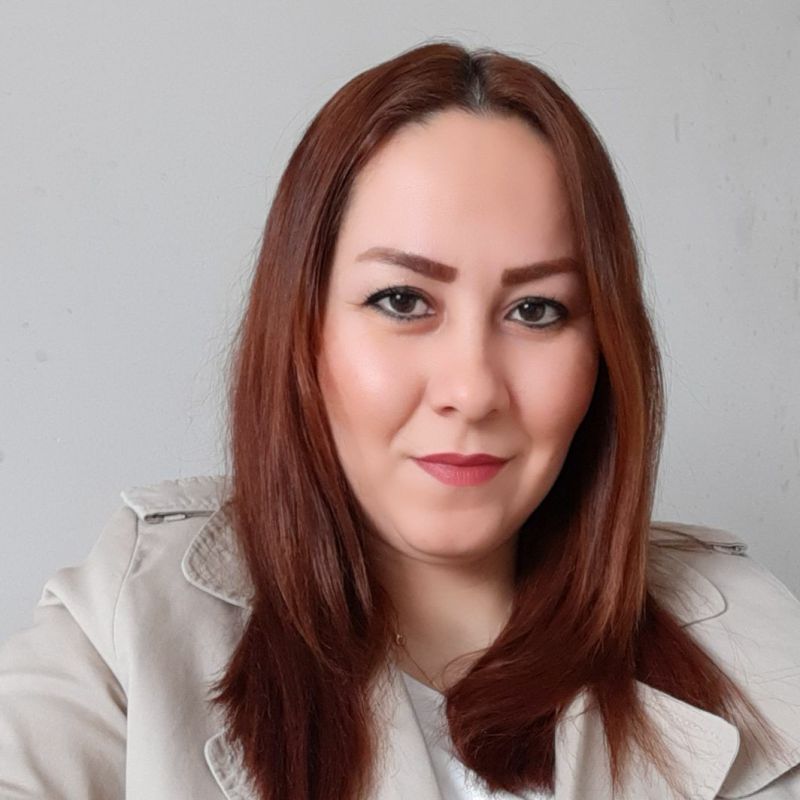 ناهید فرج نژاد