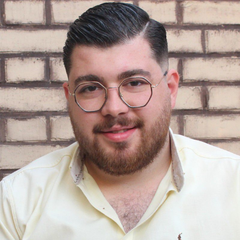 حسام اعتمادی