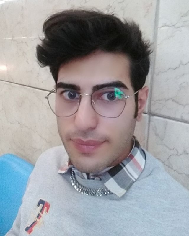میلاد لایقی منفرد
