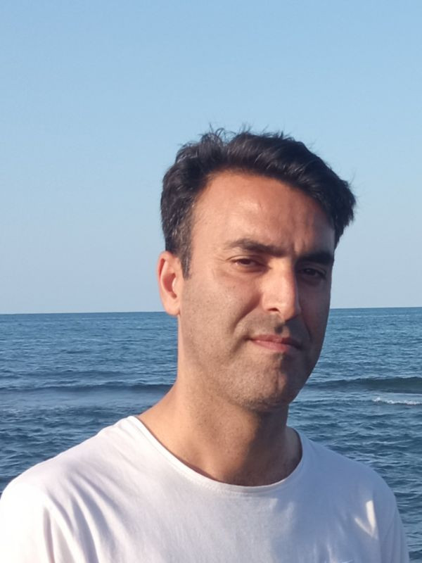 کامران نجفی
