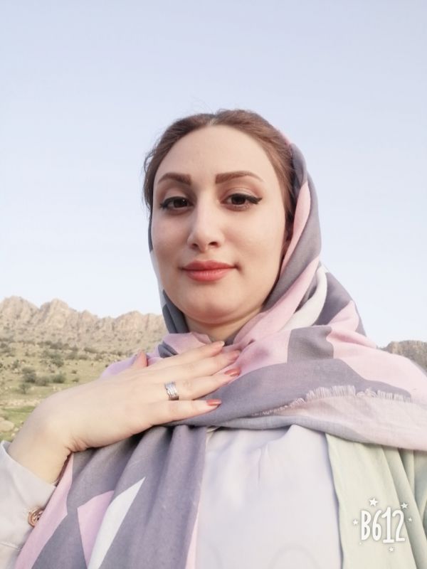 زینب بهمن پور