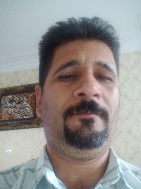 محسن شیخ زاده
