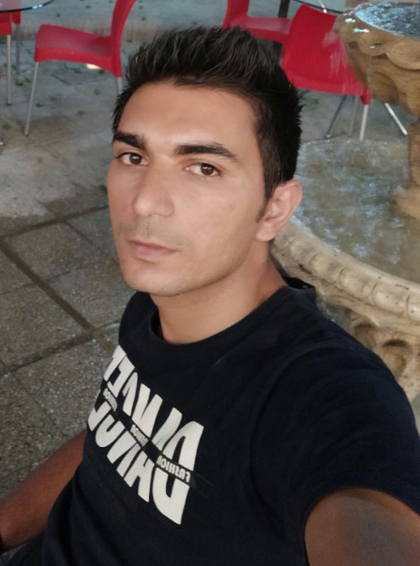 توحید محسنی