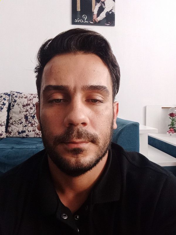 میلاد آقائی