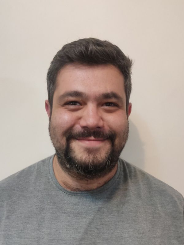 امید یزدانی