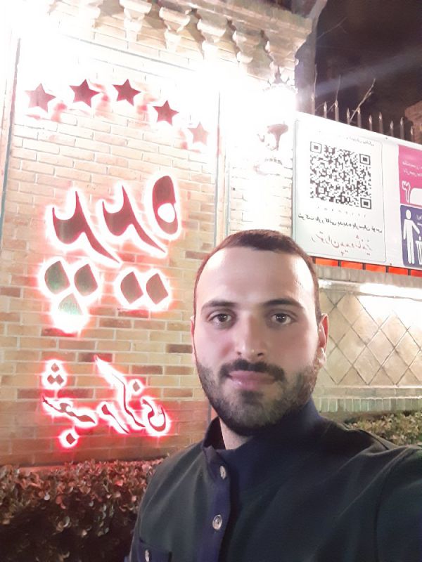 رضا وطن دوست