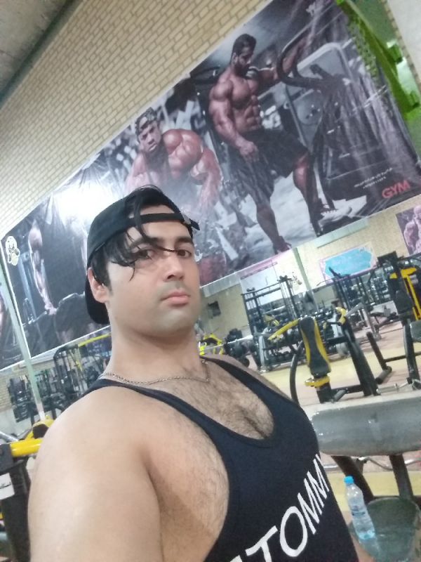 Shahrookh Dellaram