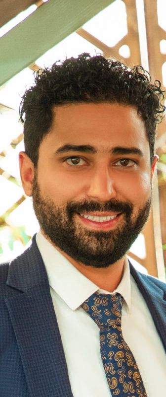 احسان بهمن آبادی