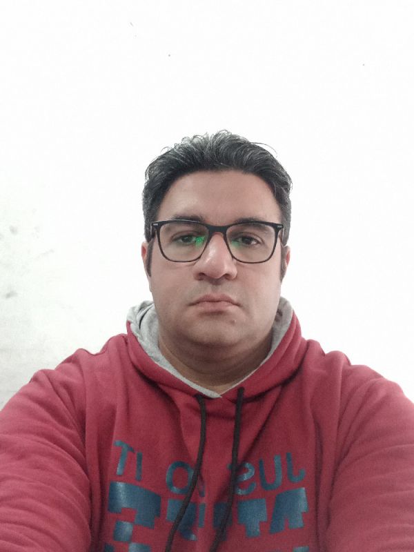 امید شاهین نژاد