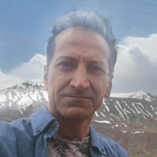 مجید بخشی زاده تاج آبادی