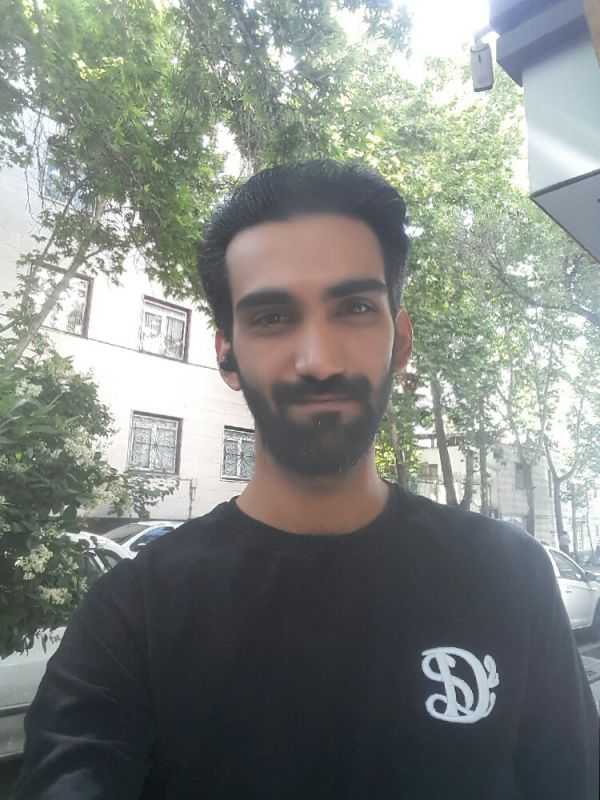 میلاد حسینی