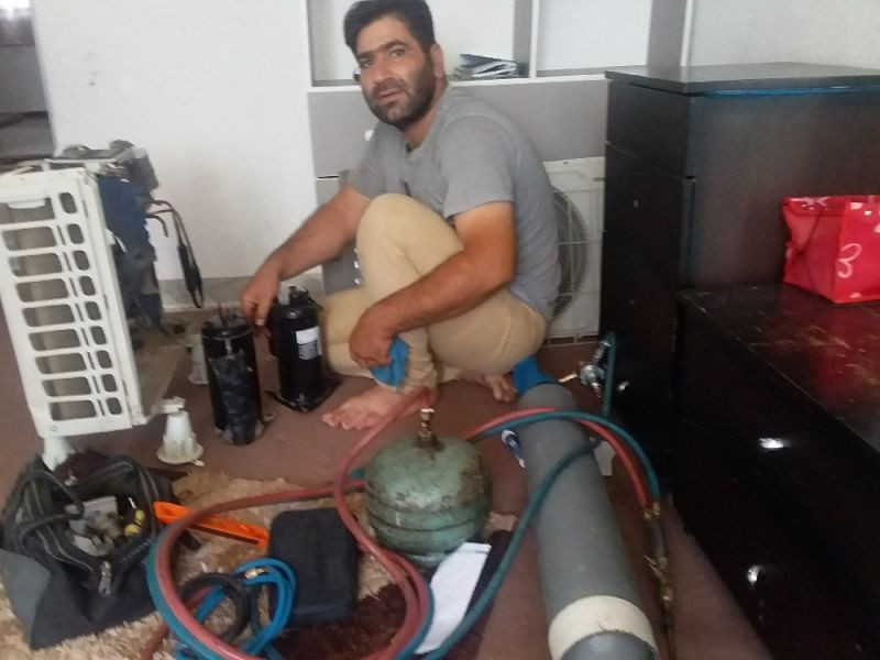 جلال شریفی صالح