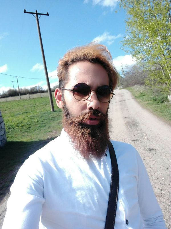 میثم خوشکام