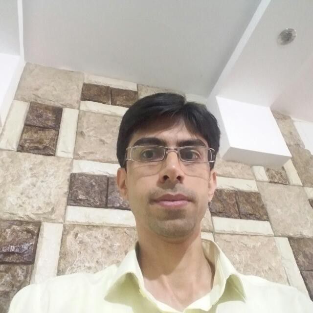 ایمان اسلامپور