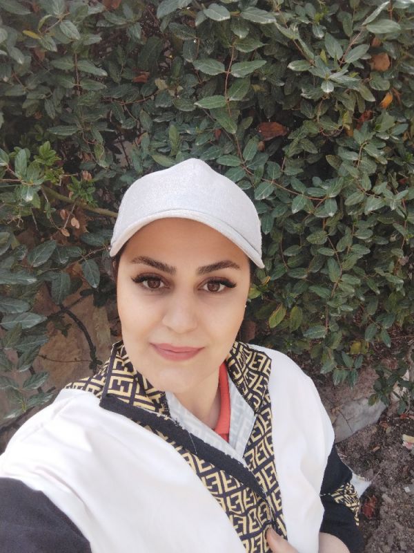 مهتاب ایزدی